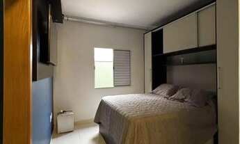 Imagem 3: Casa à Venda em Santana de Parnaíba - Bairro São Luís / B.D