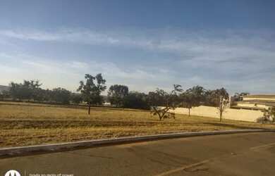 Imagem 3: Lote 1250m² no Condomínio Aldeia dos Sonhos - Pronto para construir !!