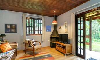 Imagem 7: Casa 4 quartos (sendo um no piso térreo); 220m² mais casa de hóspedes - Santa Felicidade