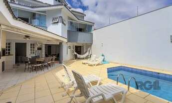 Imagem 3: Casa sobrado no Alto Petrópolis de 5 dormitórios e 3 vagas