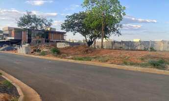 Imagem 2: Dois Lotes em condomínio para venda com 420 metros quadrados cada - Ibituruna - Montes Cla