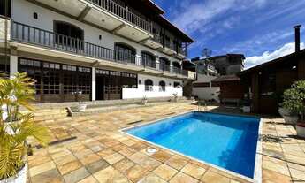 Imagem: Casa à venda, 6 quartos, 3 suítes, 4 vagas