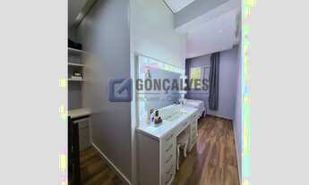 Imagem 7: Sobrado à venda no Bairro Canhema em Diadema/SP, com 238m² e 03 Dormitórios