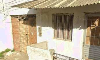 Imagem 2: Vendo Casa com terreno 9 18