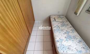 Imagem 7: Apartamento com 2 quartos sendo 1 suíte, disponível para locação no bairro Saraiva em Uber