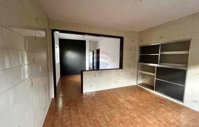 Imagem 4: Casa à venda na Rua Itália 3 vagas de garagem 250 m² de terreno Churrasqueira