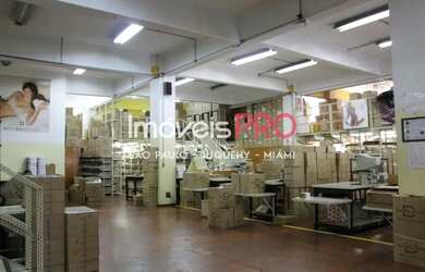 Imagem: Predio industrial com acesso a 3 ruas