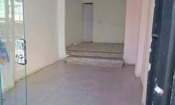 Imagem 2: Vendo Casa e pontos no centro de Eunápolis