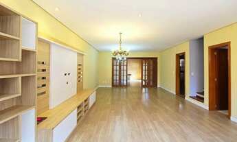 Imagem 2: Casa de 3 dormitórios a venda no bairro Guarujá, Porto Alegre