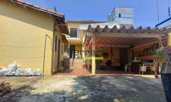 Imagem 4: Casa no Chora Menino, com 4 quartos, 6 vagas, próx. à Av. Braz Leme