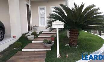 Imagem 4: CASA ASSOBRADADA - CONDOMÍNIO RESIDENCIAL MANTIQUEIRA - SP