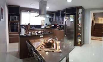 Imagem 4: Casa em Rua Maestro Salvador Campanella - Jardim Itu - Porto Alegre/RS