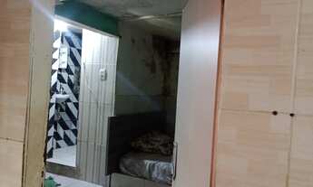 Imagem 3: Casa no IAPI Casa com 2 dormitórios