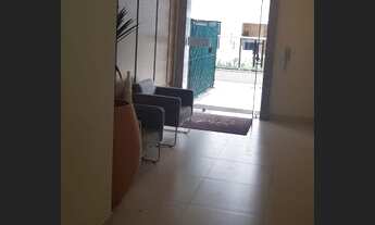 Imagem 3: Cobertura para aluguel e venda possui 180 metros com armários com 4 quartos