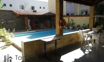 Imagem: Casa na Pontinha com churrasqueira e piscina