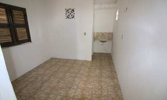 Imagem 4: Excelente quitinete com quarto, cozinha, wc social, área privativa 30m². Localizado na Ru