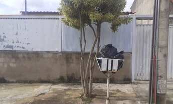 Imagem 2: CASA BEM LOCALIZADA NO RECANTO DAS EMAS