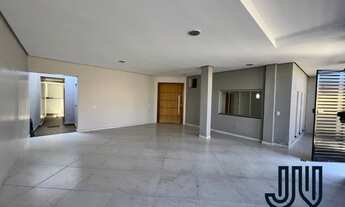 Imagem 2: Lindo Sobrado na Avenida Divino Pai Eterno no Bairro Vila Gois