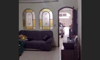 Imagem 3: Sobrado para venda tem 102 metros quadrados com 3 quartos