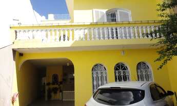 Imagem 2: AMPLO SOBRADO, ÓTIMO LOCAL, 3 DORMS (1 SUITE), SALAS ESTAR/JANTAR, AMPLA COZ., Q. EMPR. GA