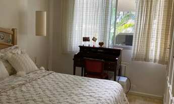 Imagem 4: Apartamento para venda possui 200 metros quadrados com 3 quartos em Leblon - Rio de Janeir