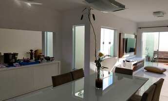 Imagem 2: SOBRADO COM 4 DORMITÓRIOS, 2 SUÍTES, 15 MIN DO METRÔ ACEITA PERMUTA