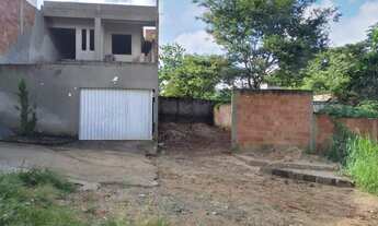 Imagem 3: Meio lote murado