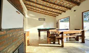 Imagem 2: Casa, 4 Dormitórios, 1 Suíte, 3 Banheiros, 1 Vaga, Piscina, Espaço Gourmet, Pátio, Pinheir