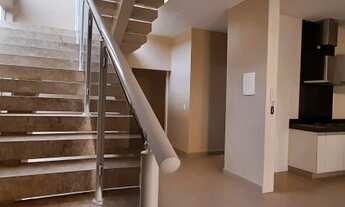 Imagem 2: Sobrado para venda tem 330 metros quadrados com 4 quartos em Formosinha - Formosa - GO