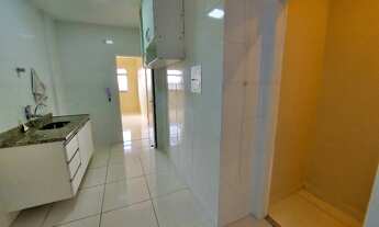 Imagem 7: Vende-se ótimo apartamento reformado em prédio com fachada revitalizada