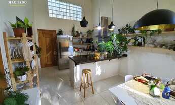 Imagem 3: Casa com 03 dormitórios(1 suíte com closet) em meio a natureza, ideal pra quem busca sosse