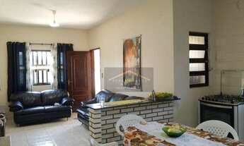 Imagem 2: Casa com 2 quartos e piscina no centro de Peruíbe