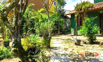 Imagem 7: Casa de condomínio para venda possui 200 metros quadrados com 4 quartos