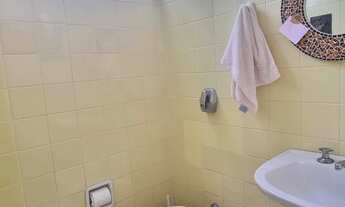 Imagem 4: Apartamento para venda tem 136 metros quadrados com 4 quartos em Gávea - Rio de Janeiro