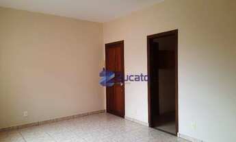 Imagem 3: Apartamento com 3 dormitórios para alugar, 64 m² por R$ 750,00/mês - Quinta Boa Esperança