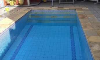 Imagem 4: Casa de condomínio para venda tem 428 metros quadrados com 3 quartos