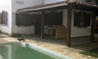 Imagem 4: Casa com 4 suites na Praia do Pecado à venda possui 337 metros quadrados