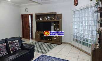 Imagem 4: Casa com 2 suítes e 5 vagas + edícula - 270 m² de construção em terreno de 10 x 50 por R