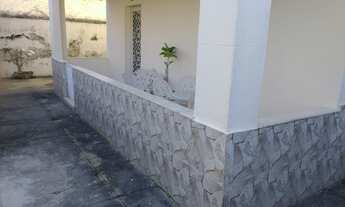 Imagem 7: Excelente casa com piscina na Estrada da Bica com 4 quartos