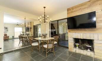 Imagem 7: Casa ampla 167m² com muito potencial, sacada e varanda, 4 vagas de garagem e um enorme qui