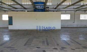 Imagem 4: Galpão grande área doca campo vestiario