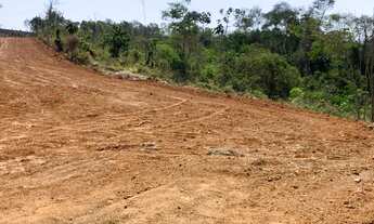 Imagem 2: Terreno e seu projeto