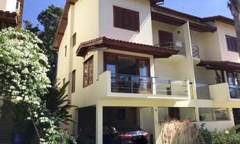 Imagem 2: Linda casa a venda na Vila Oliveira, cond fechado, 3 dormitórios, sendo 1 suíte, 175 M², 4