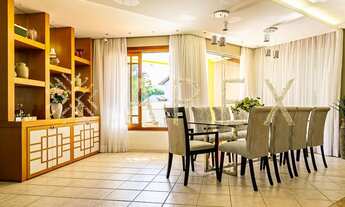 Imagem 6: Casa para aluguel e venda tem 400 metros quadrados com 4 quartos.