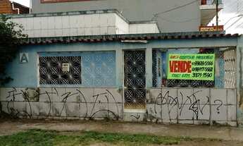 Imagem 1: Casa de esquina em área comercial na QNM 22, só 560.000