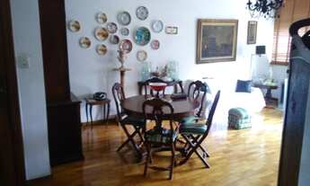 Imagem 5: Icaraí quase esquina com a Praia, excelente apto com 180m2, frente, andar alto, com vista