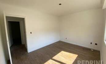 Imagem 5: PORTO ALEGRE - Apartamento Padrão - CRISTAL