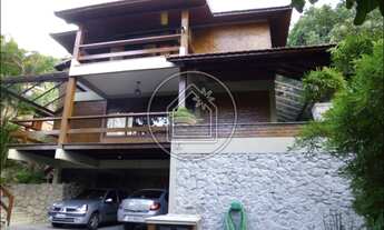 Imagem 2: Casa em condomínio de alto padrão em Itaipu