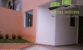 Imagem 4: CASA ASSOBRADA COM 3 SUÍTES EM PISO FRIO, SALA COM PISO FRIO 2 AMBIENTES, SACADA E LAVABO