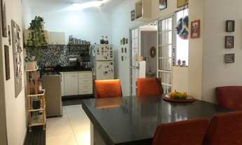 Imagem: Apartamento com 2 dormitórios, uma quadra